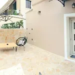 Vi-tsou Mini Loft Apartman *